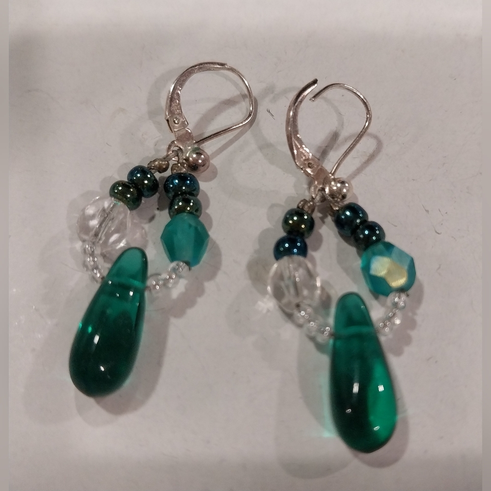 Green Glass Bead Necklace and Earrings Set Sterling Clasp - Picture 3 of 16